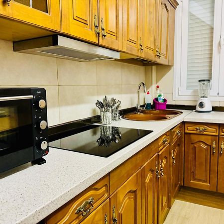 Pisos Familiares Barajas Apartment มาดริด ภายนอก รูปภาพ