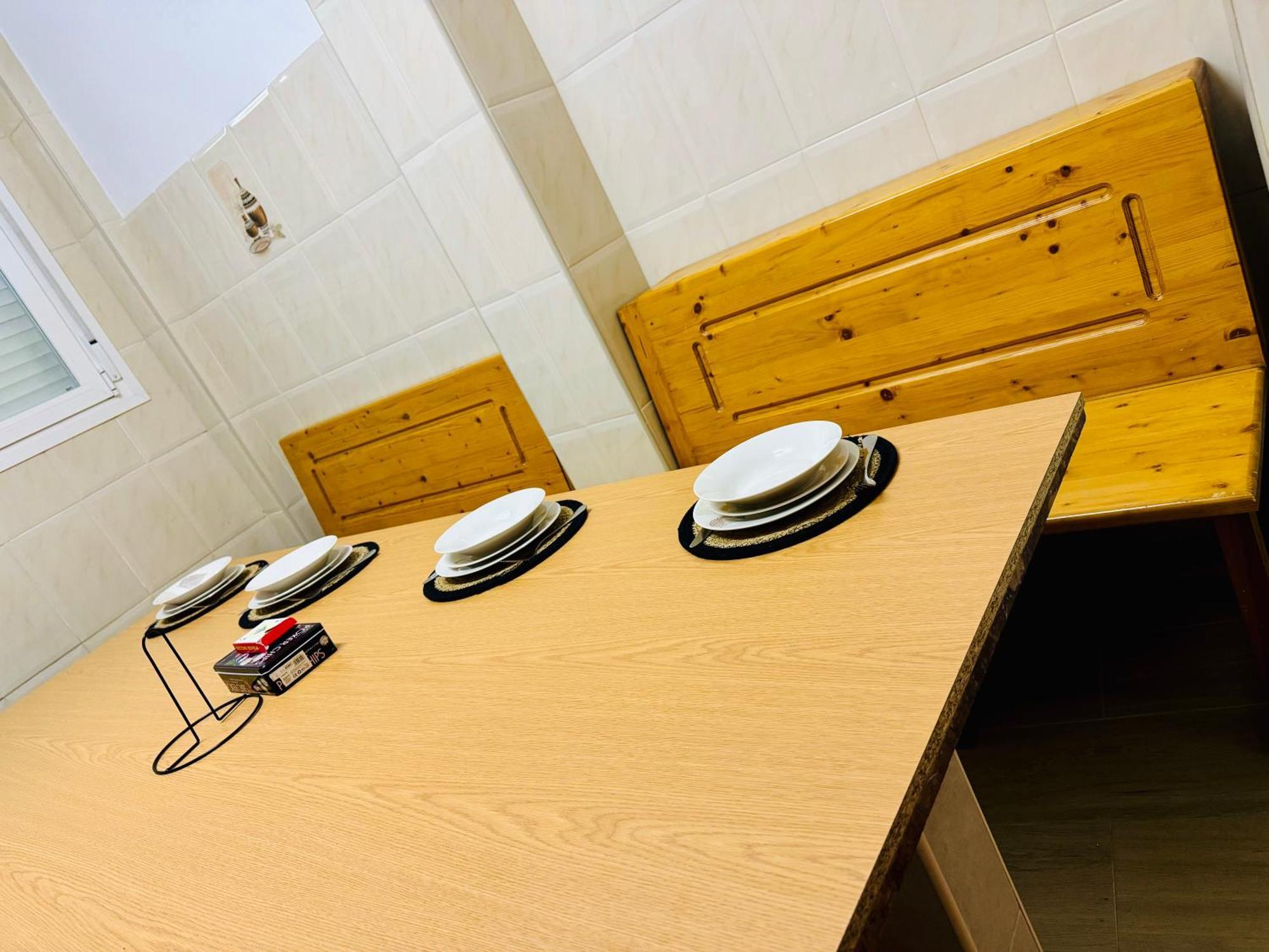 Pisos Familiares Barajas Apartment มาดริด ภายนอก รูปภาพ